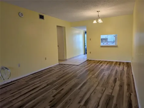 4111 Heron Way Bradenton FL 34205