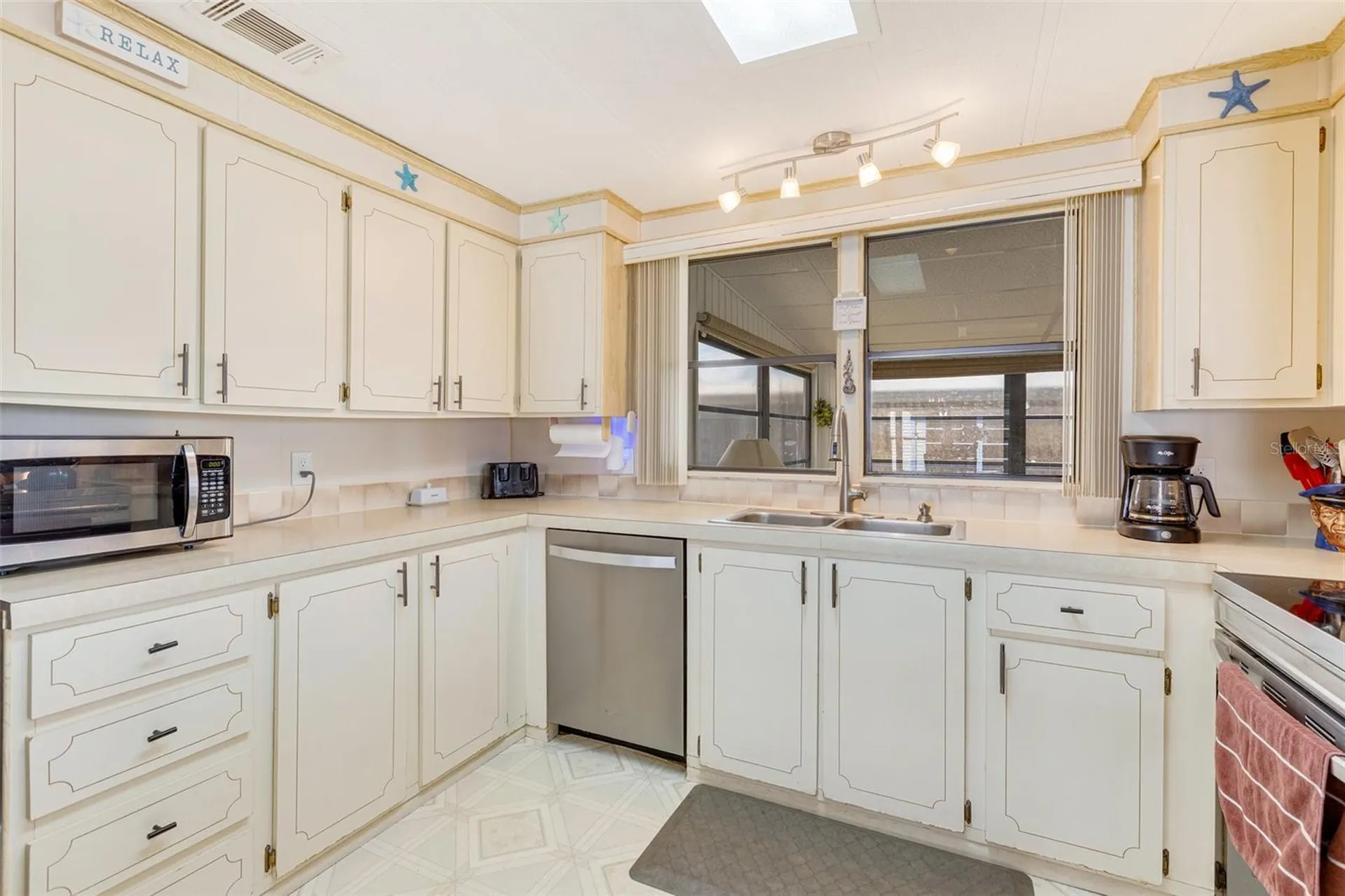 622 La Sala North Port FL 34287