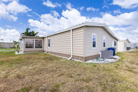 622 La Sala North Port FL 34287