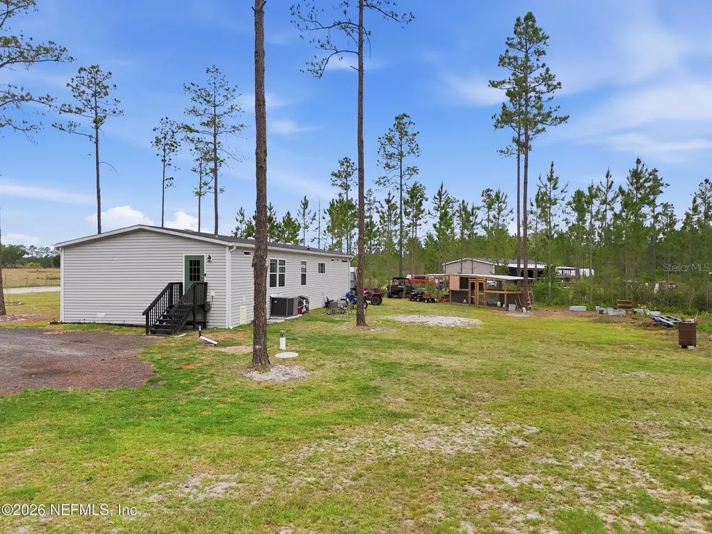 2626 Will Elledge Road Glen St Mary FL 32040