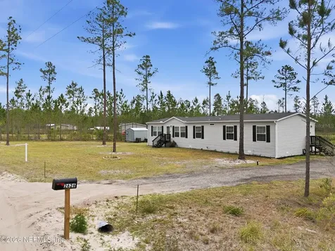 2626 Will Elledge Road Glen St Mary FL 32040