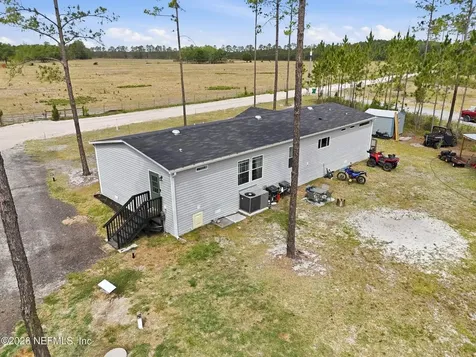 2626 Will Elledge Road Glen St Mary FL 32040