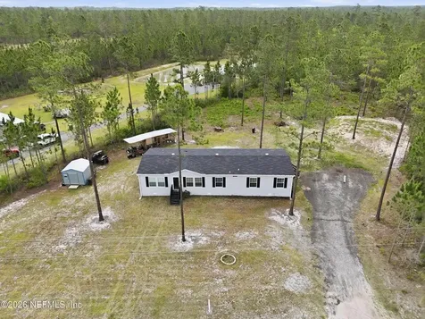 2626 Will Elledge Road Glen St Mary FL 32040