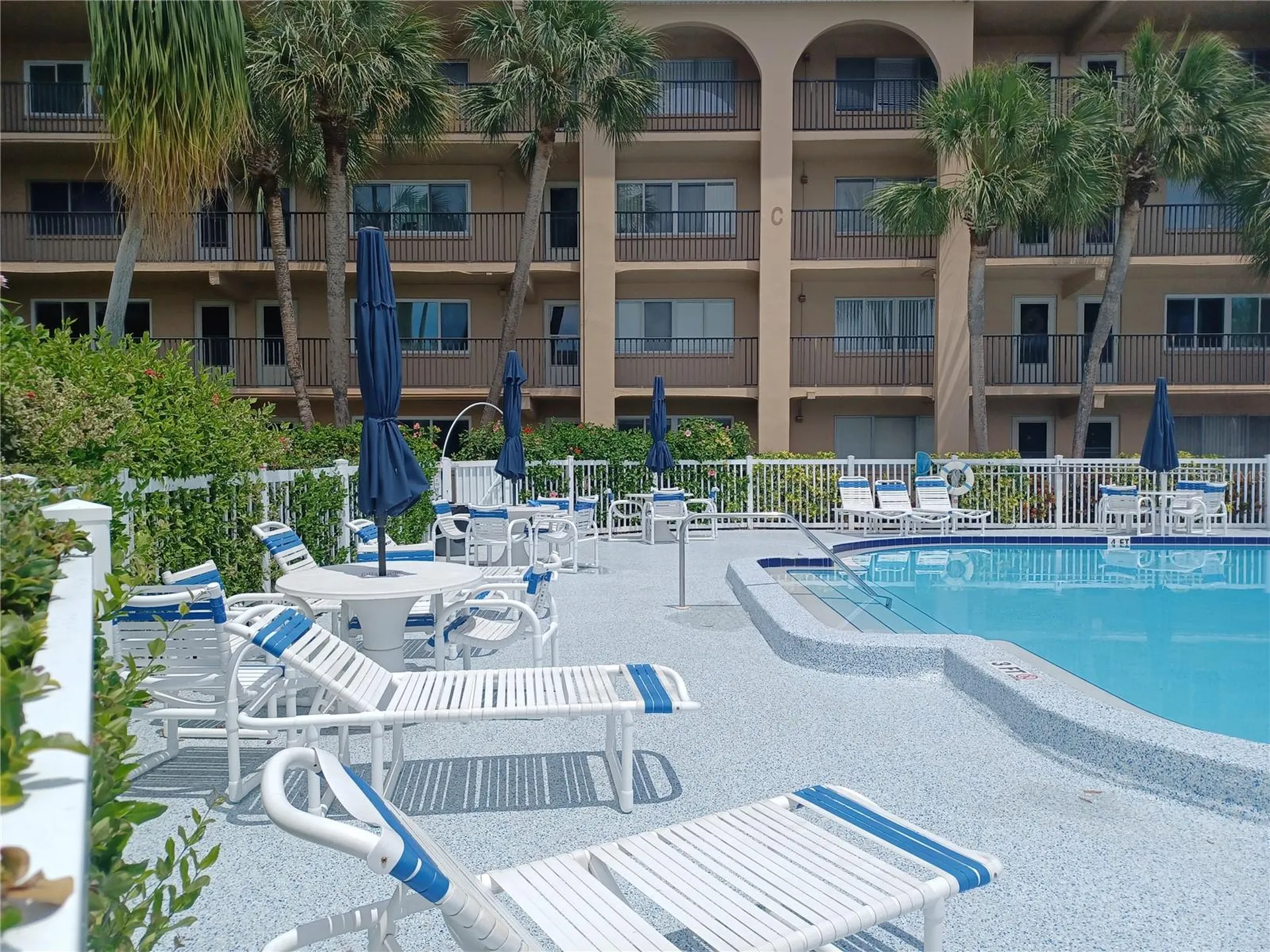 2525 W Bay Drive Largo FL 33770