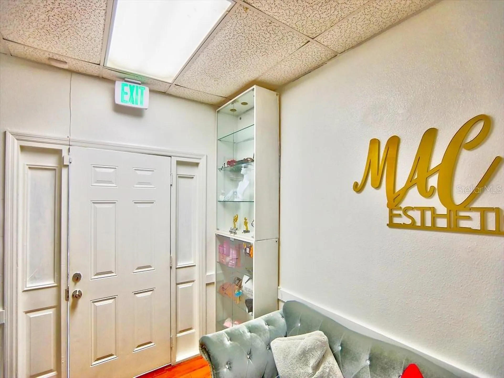 631 E Oak Ridge Road Orlando FL 32809