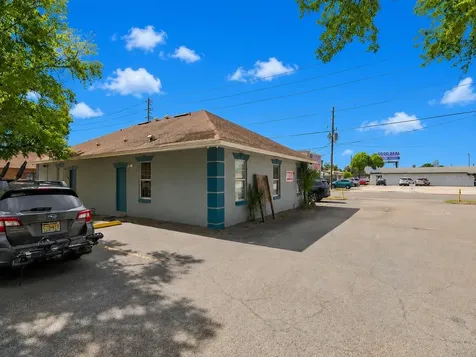 631 E Oak Ridge Road Orlando FL 32809