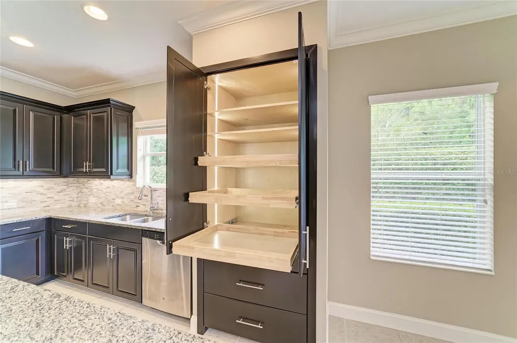 1936 Orange Lake Cove Bradenton FL 34211