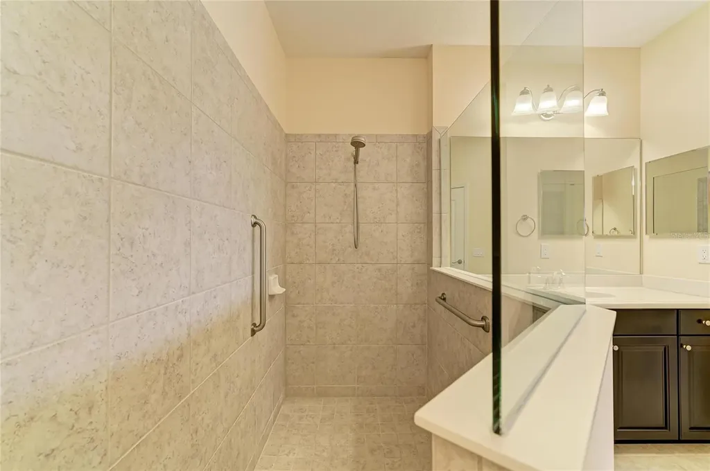 1936 Orange Lake Cove Bradenton FL 34211