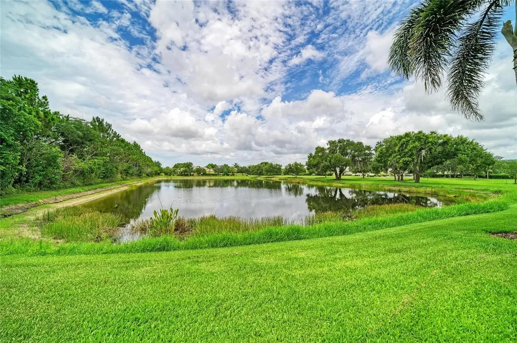 1936 Orange Lake Cove Bradenton FL 34211