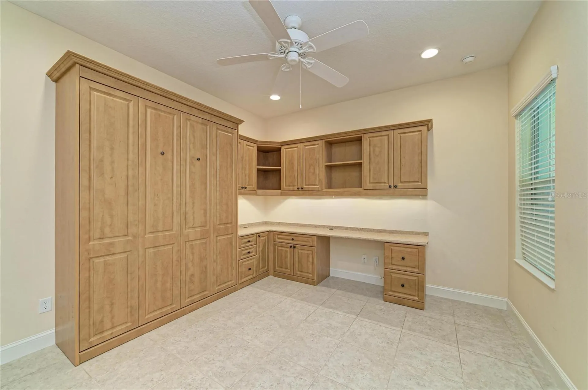 1936 Orange Lake Cove Bradenton FL 34211