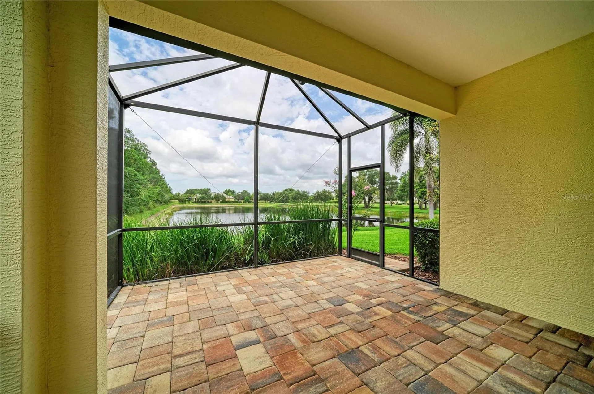 1936 Orange Lake Cove Bradenton FL 34211