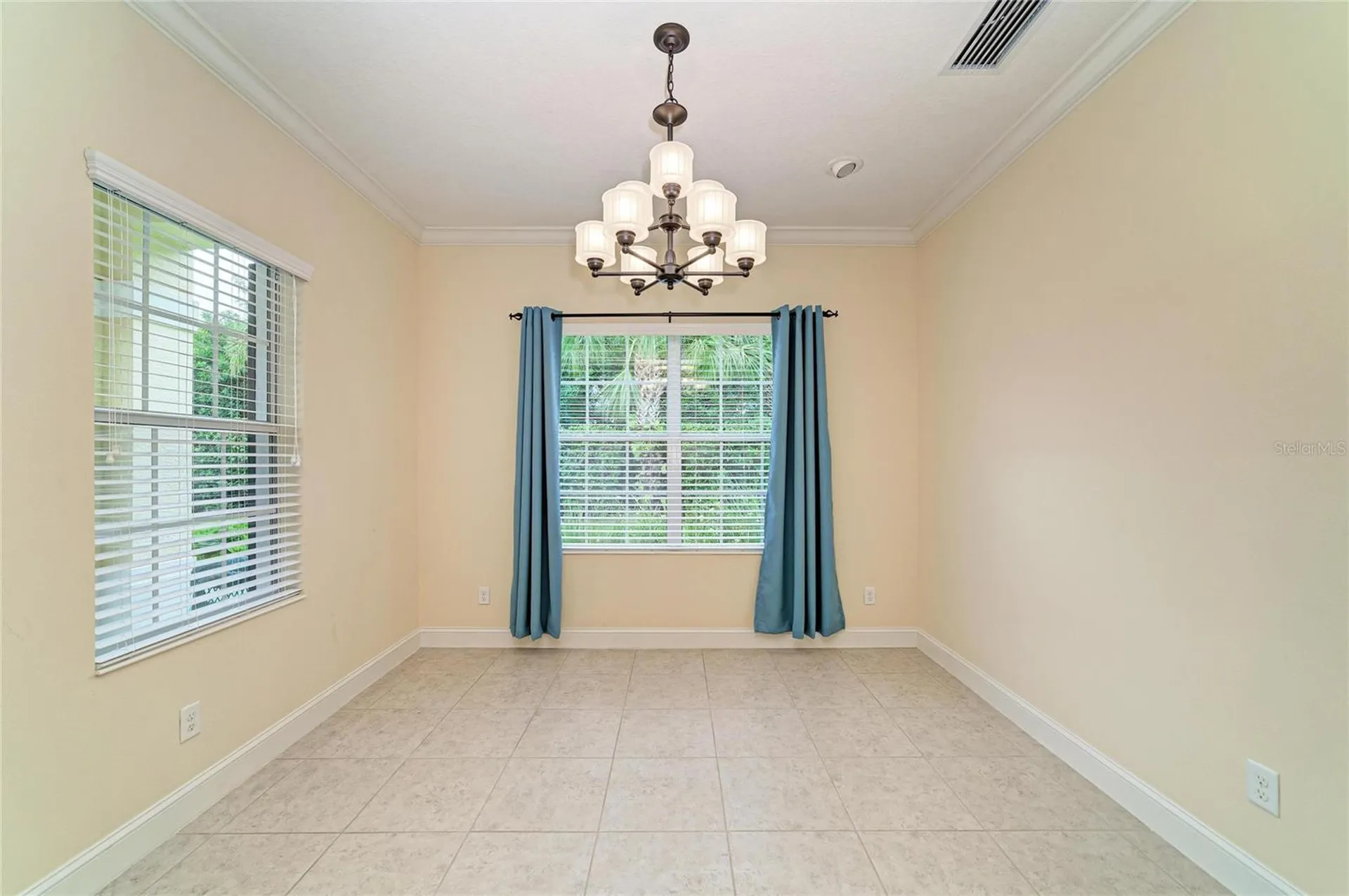 1936 Orange Lake Cove Bradenton FL 34211