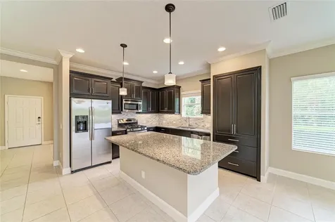 1936 Orange Lake Cove Bradenton FL 34211