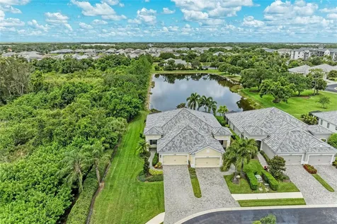 1936 Orange Lake Cove Bradenton FL 34211