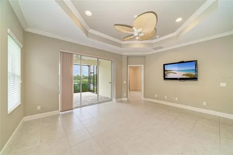 1936 Orange Lake Cove Bradenton FL 34211
