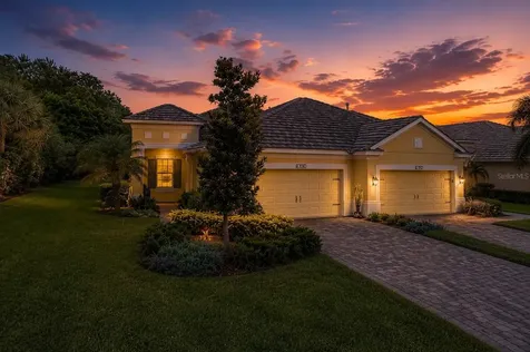 1936 Orange Lake Cove Bradenton FL 34211