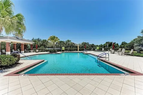 1936 Orange Lake Cove Bradenton FL 34211