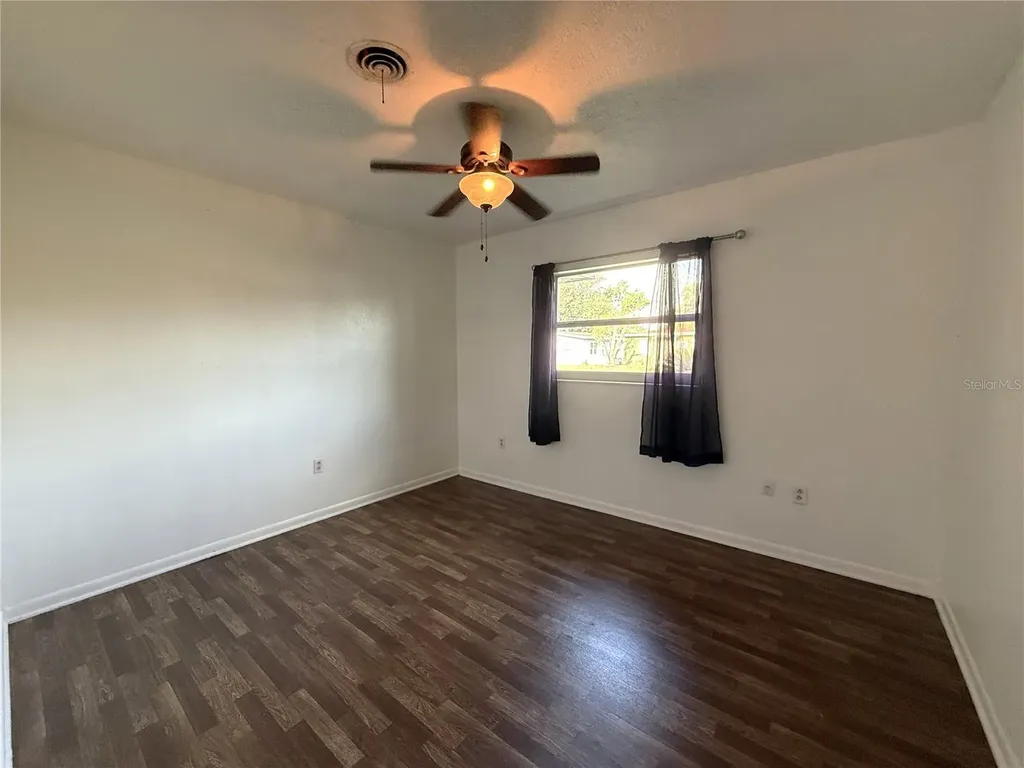 915 14th Street E Bradenton FL 34208
