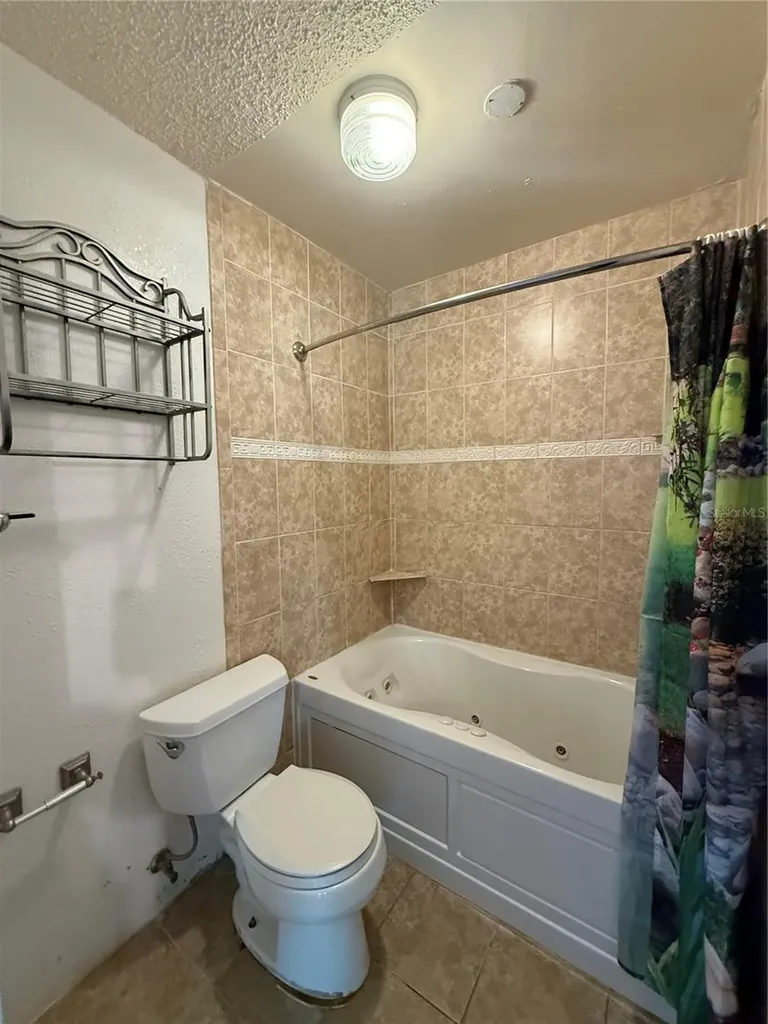 915 14th Street E Bradenton FL 34208