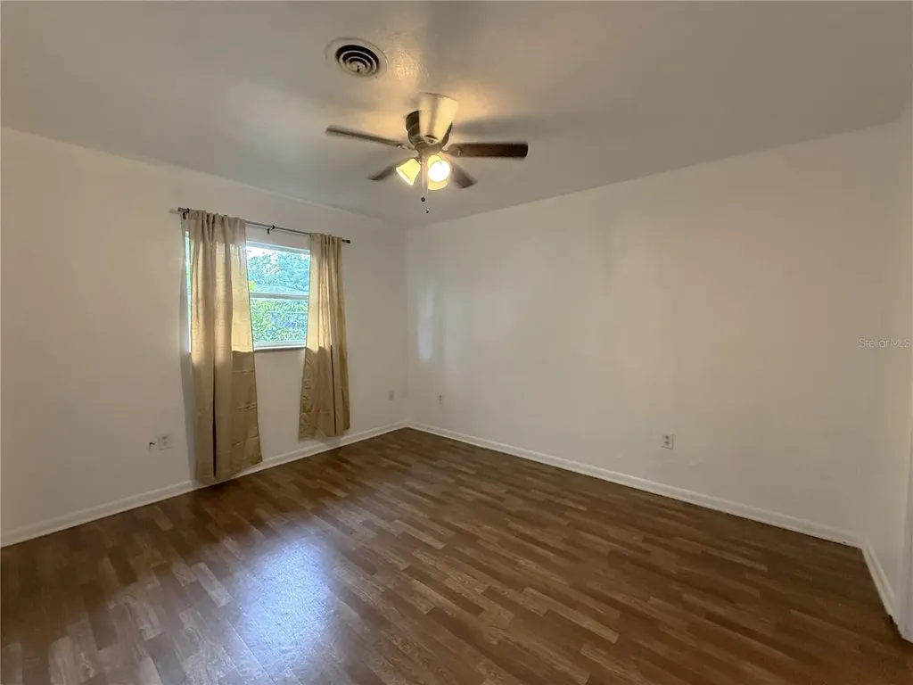 915 14th Street E Bradenton FL 34208