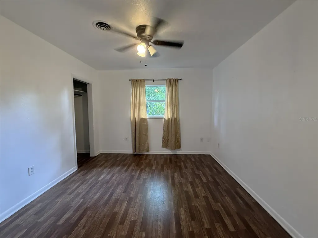 915 14th Street E Bradenton FL 34208