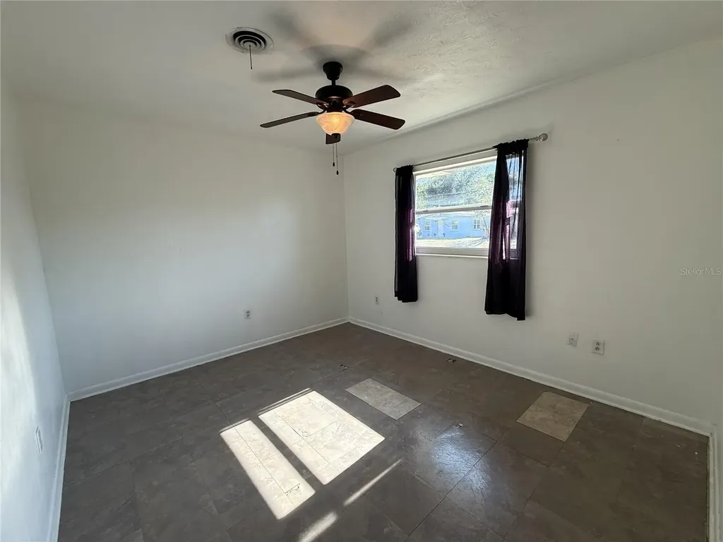 915 14th Street E Bradenton FL 34208