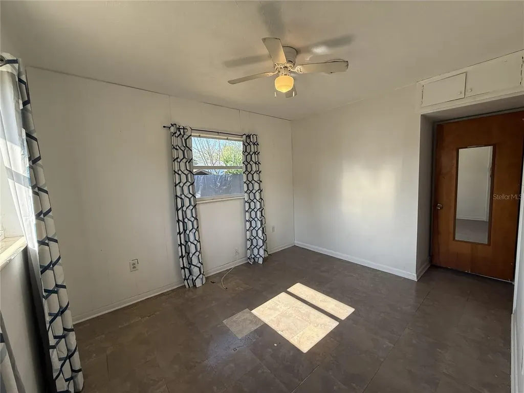 915 14th Street E Bradenton FL 34208