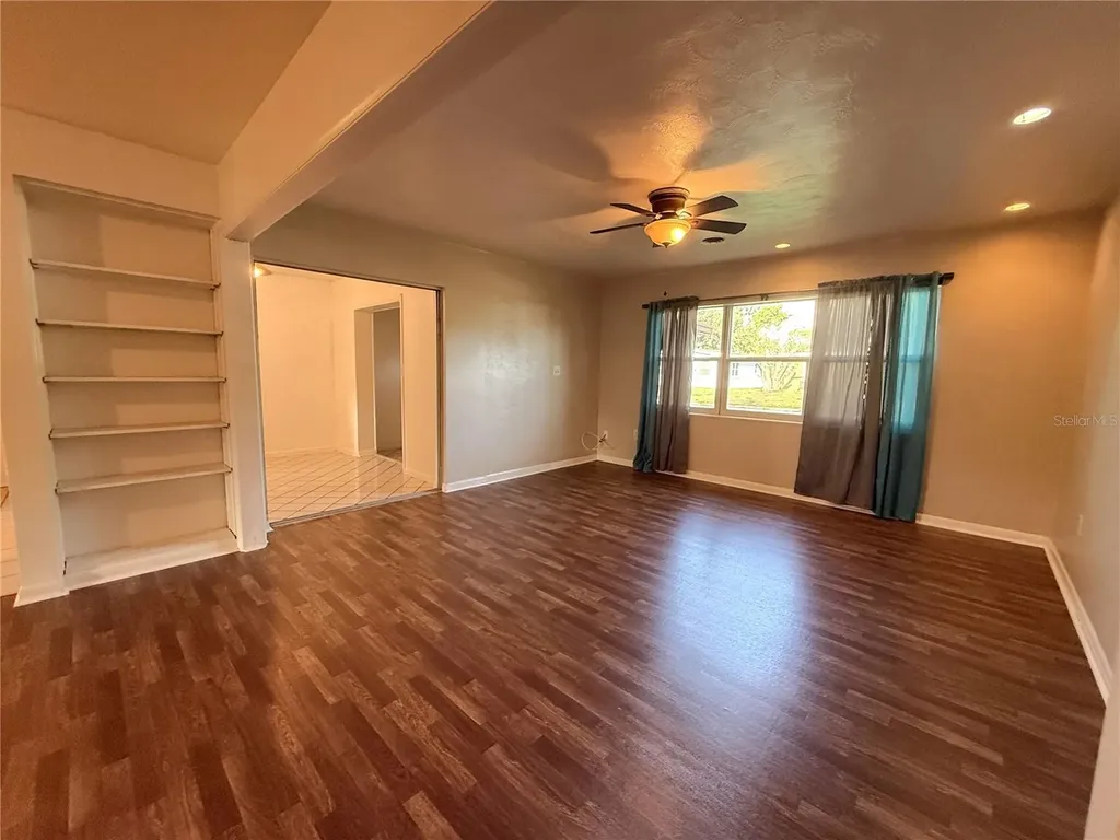 915 14th Street E Bradenton FL 34208