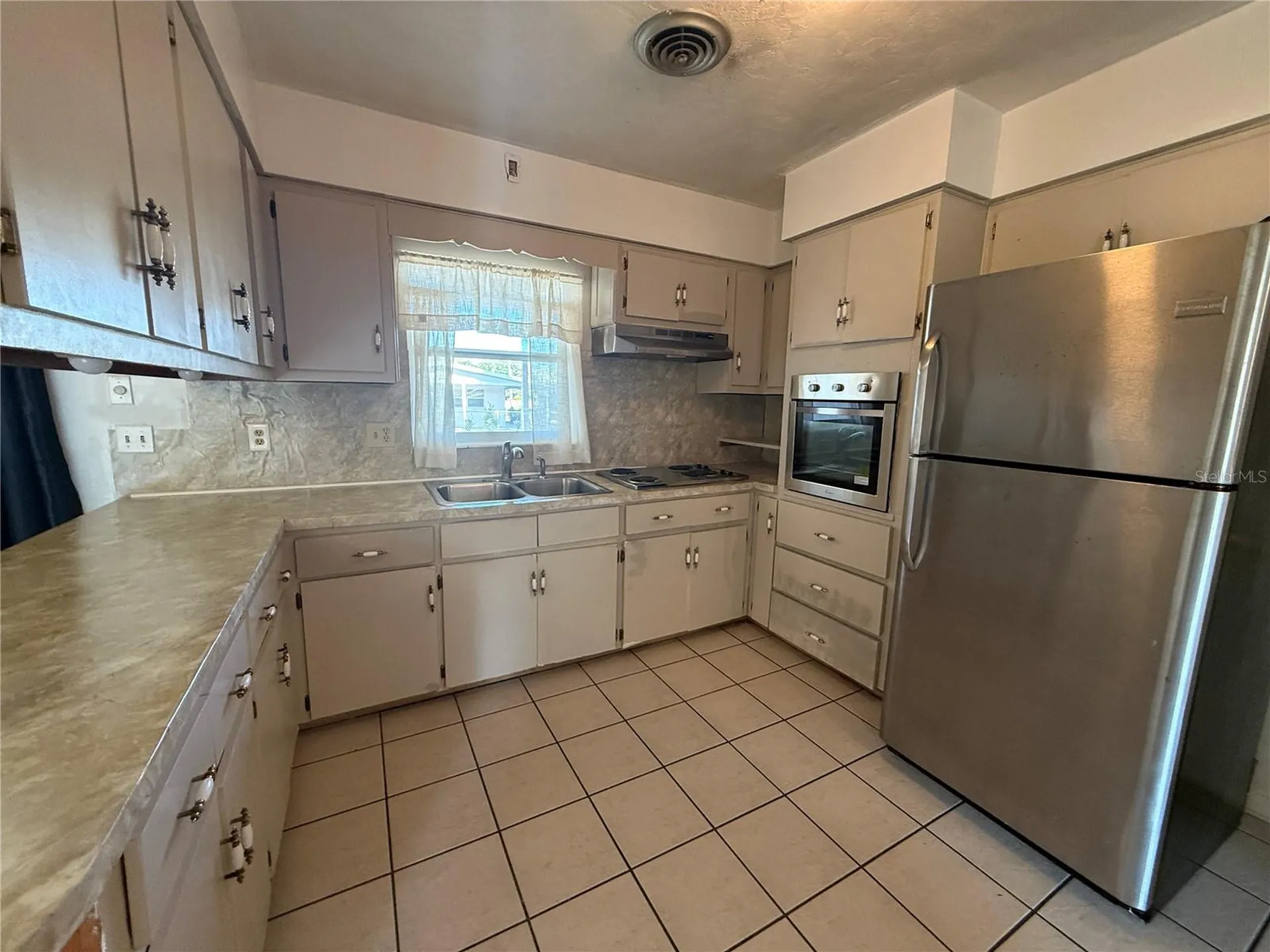 915 14th Street E Bradenton FL 34208