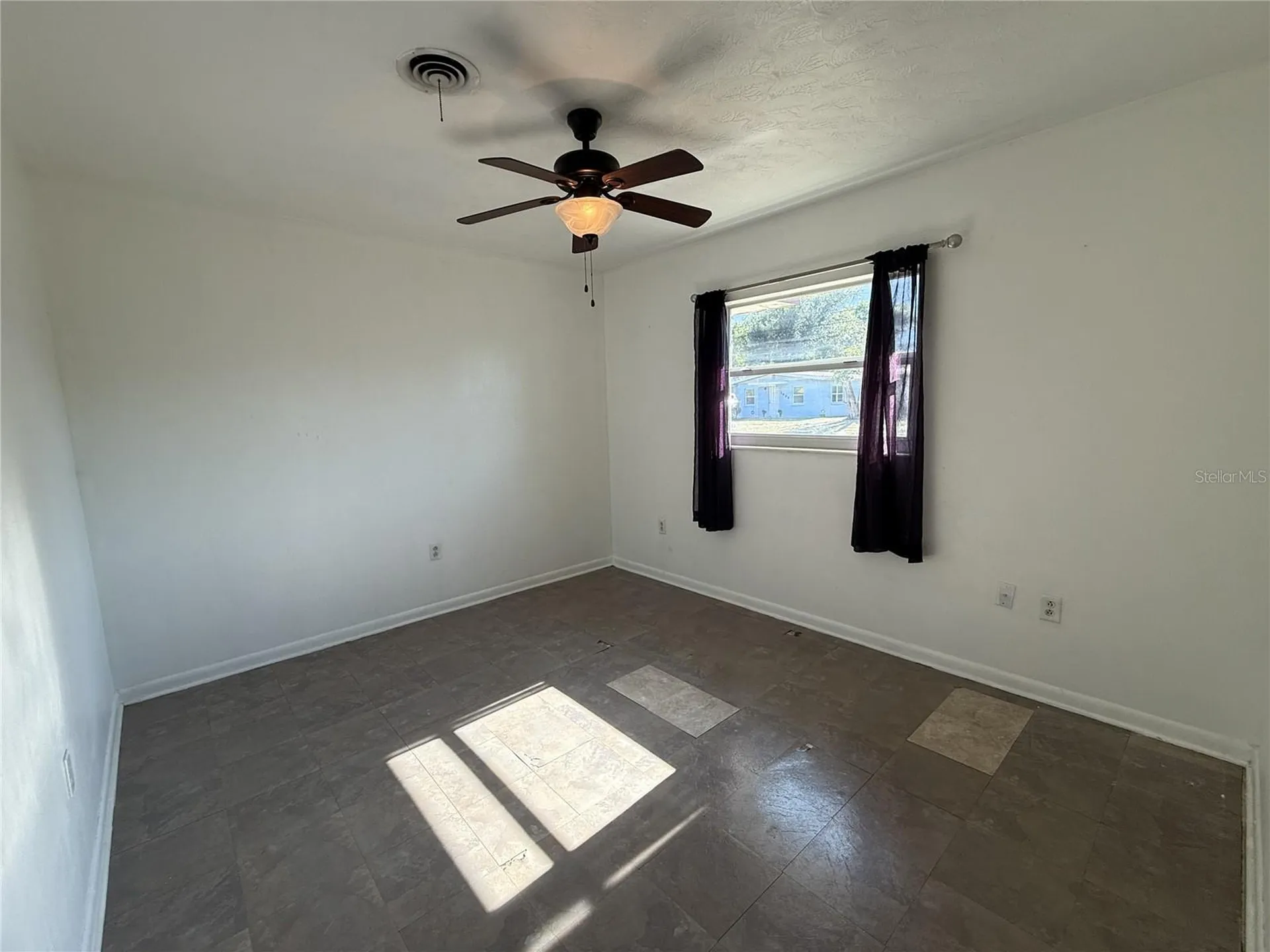 915 14th Street E Bradenton FL 34208