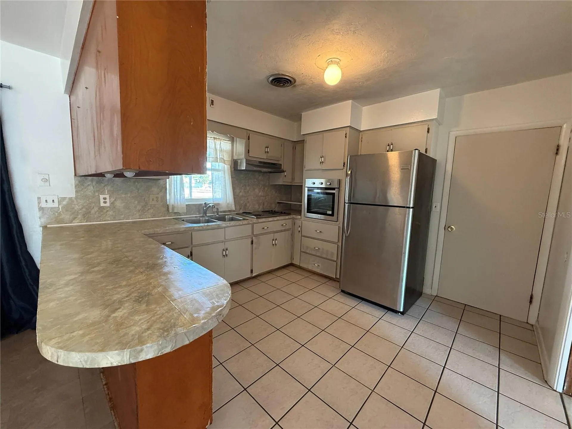 915 14th Street E Bradenton FL 34208