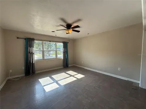 915 14th Street E Bradenton FL 34208
