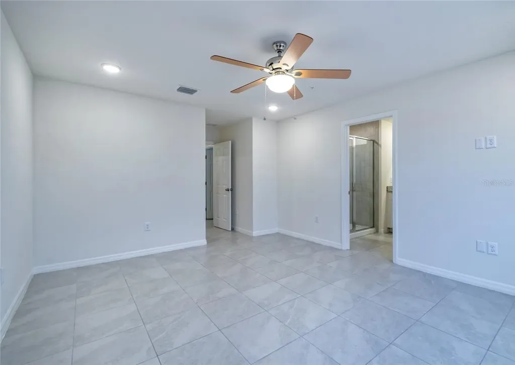 12248 Linear Street Orlando FL 32832