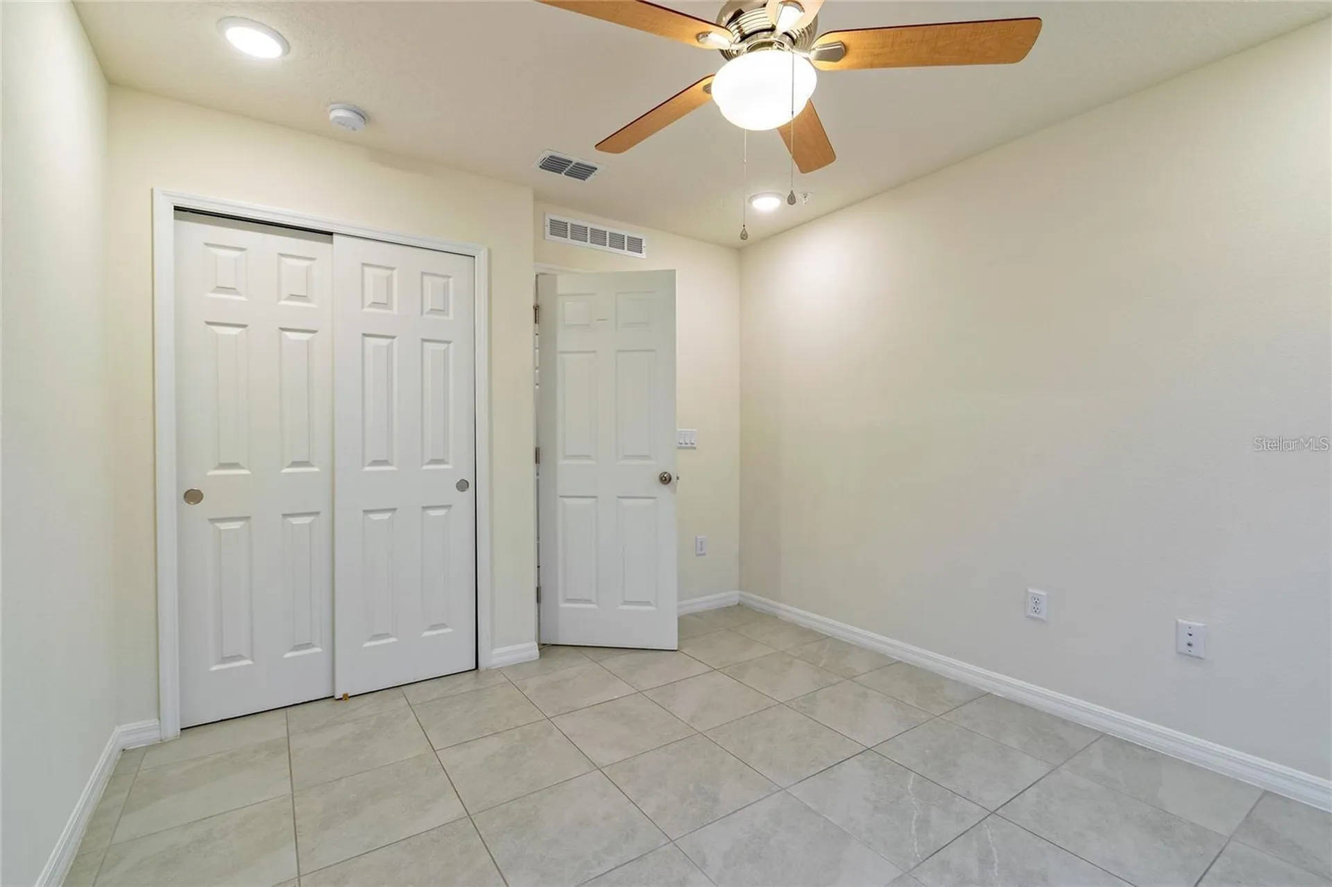 12248 Linear Street Orlando FL 32832