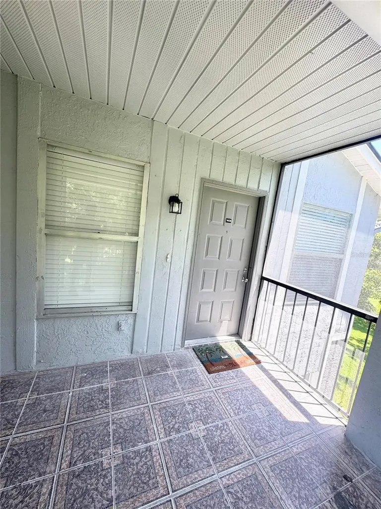 4882 S Semoran Boulevard Orlando FL 32822