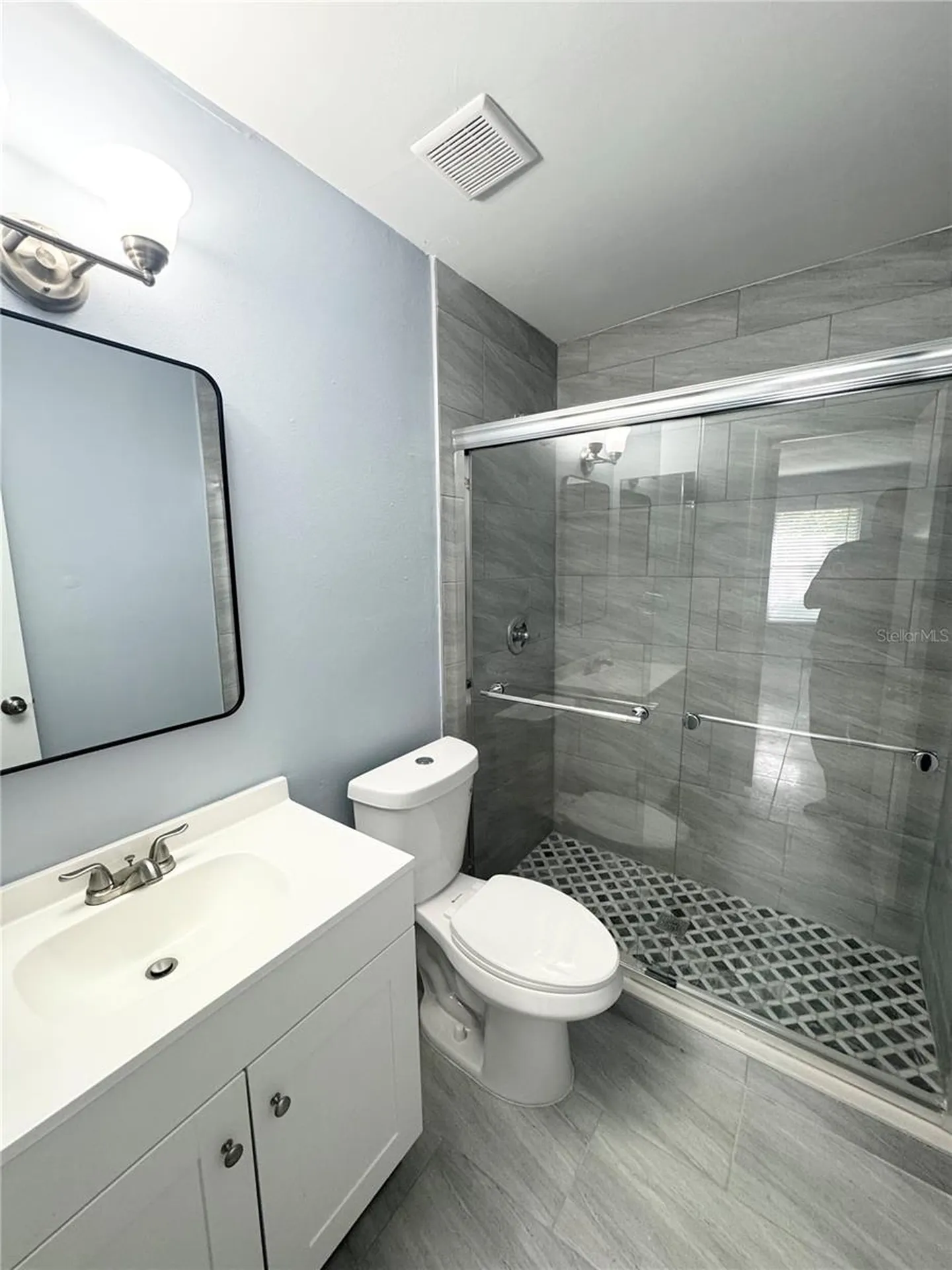 4882 S Semoran Boulevard Orlando FL 32822