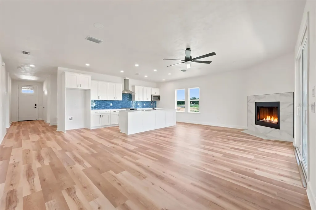 21341 SW 2nd Circle Newberry FL 32669