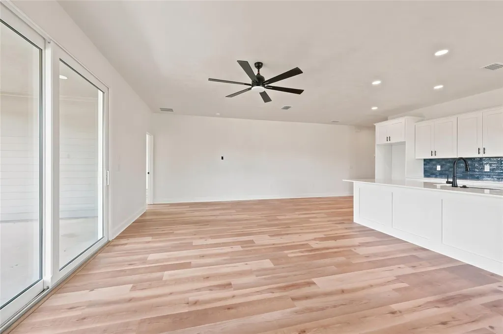 21341 SW 2nd Circle Newberry FL 32669