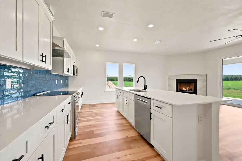 21341 SW 2nd Circle Newberry FL 32669