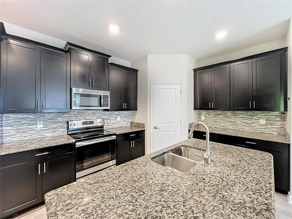 10066 Lovegrass Lane Orlando FL 32832