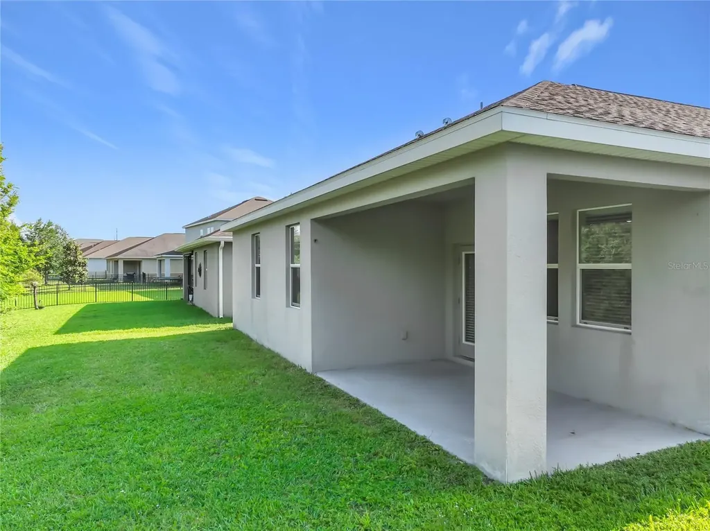 10066 Lovegrass Lane Orlando FL 32832