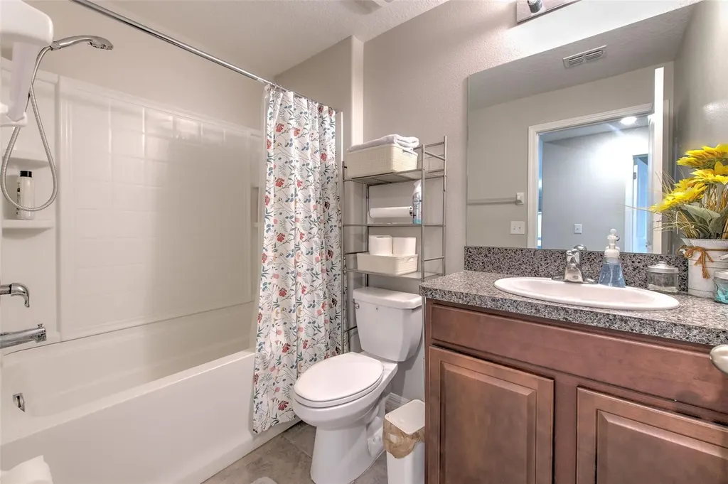 17334 White Mangrove Drive Wimauma FL 33598