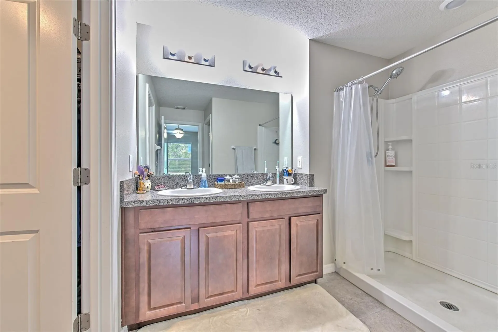 17334 White Mangrove Drive Wimauma FL 33598