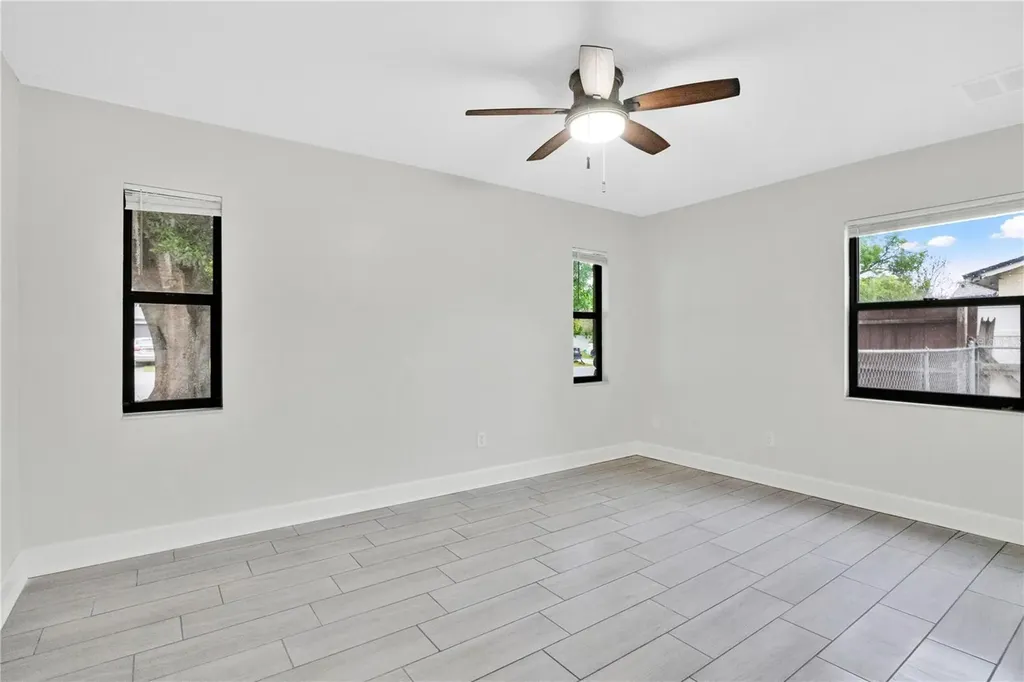 299 Valencia Avenue Kissimmee FL 34743