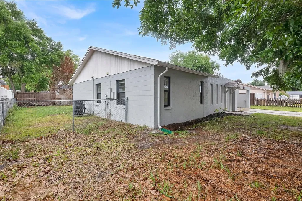 299 Valencia Avenue Kissimmee FL 34743