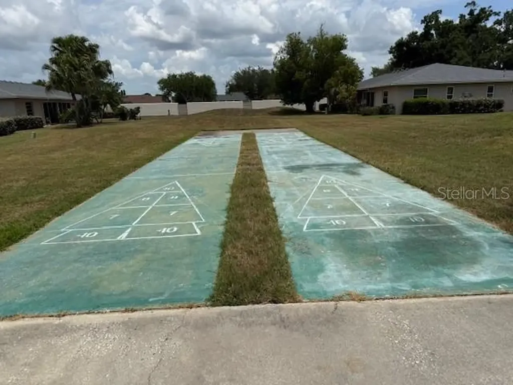 7012 W Country Club Drive N Sarasota FL 34243