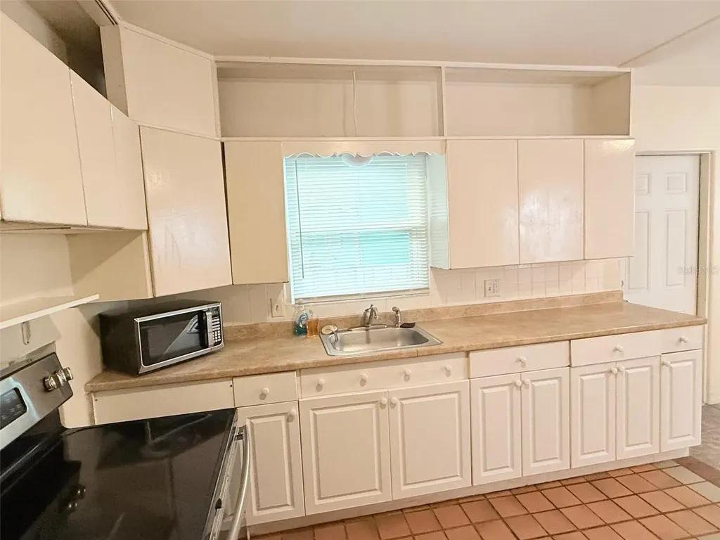 4819 Haines Road N St Petersburg FL 33714