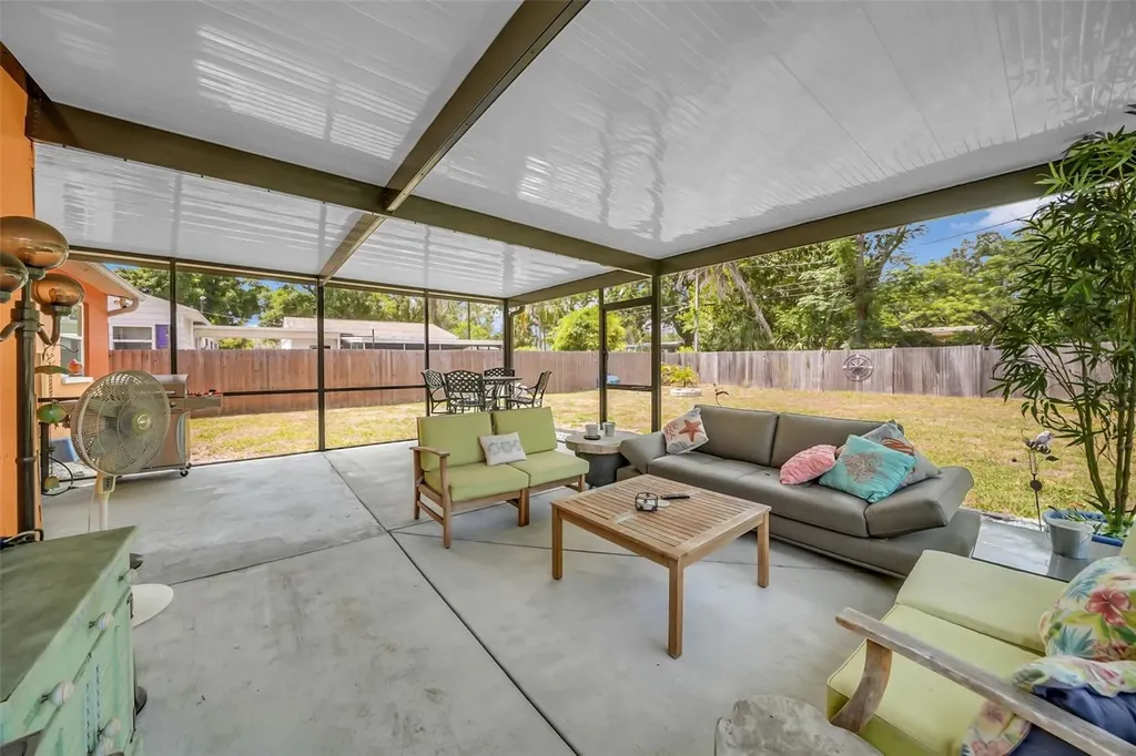 5705 15th Avenue S Gulfport FL 33707