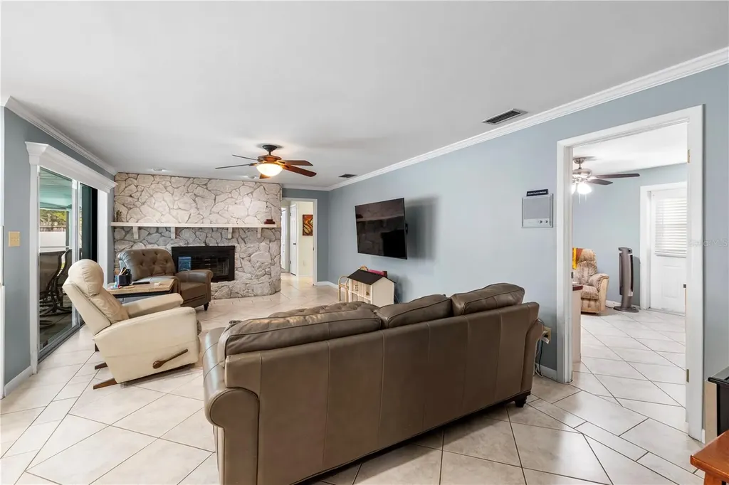 2215 Buena Vista Drive Clearwater FL 33764