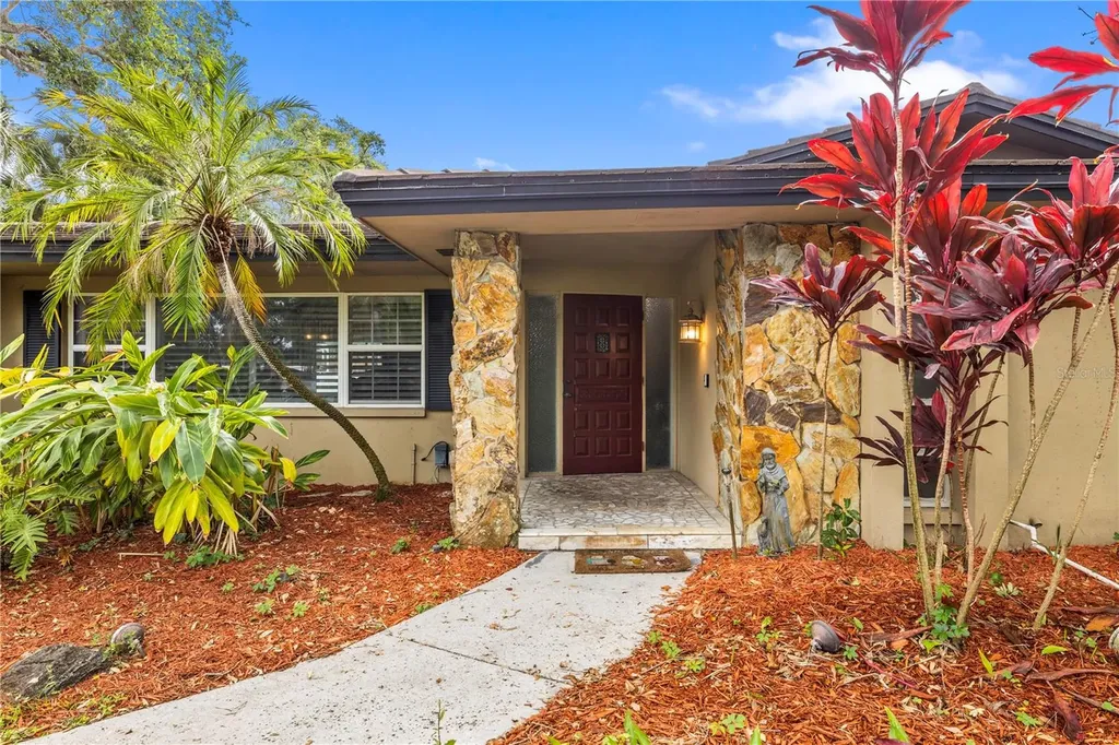 2215 Buena Vista Drive Clearwater FL 33764
